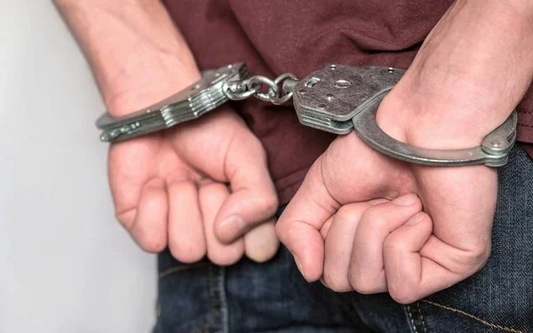 18-летний житель Атырау распространял религиозную литературу