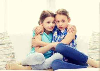 Скандал в городе Алатау: эксгибиционист показал детям свои гениталии