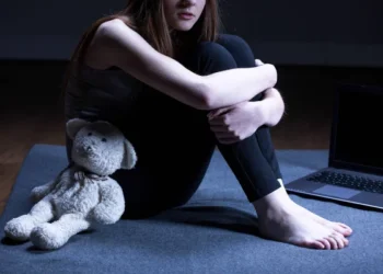 1000 мужчин насиловали школьницу, которая находилась в сексуальном рабстве