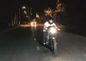 В Алматы мопедист погиб в аварии  из-за плохого освещения