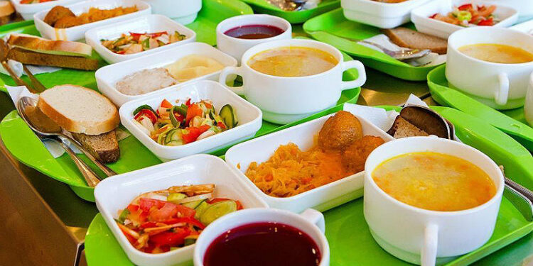 Жаңа оқу жылында 1,7 млн оқушыға тегін тамақ беріледі