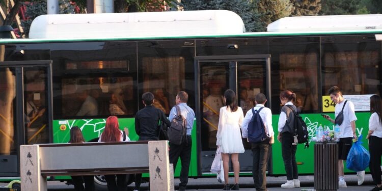 Насколько подорожает проезд в автобусах Алматы?