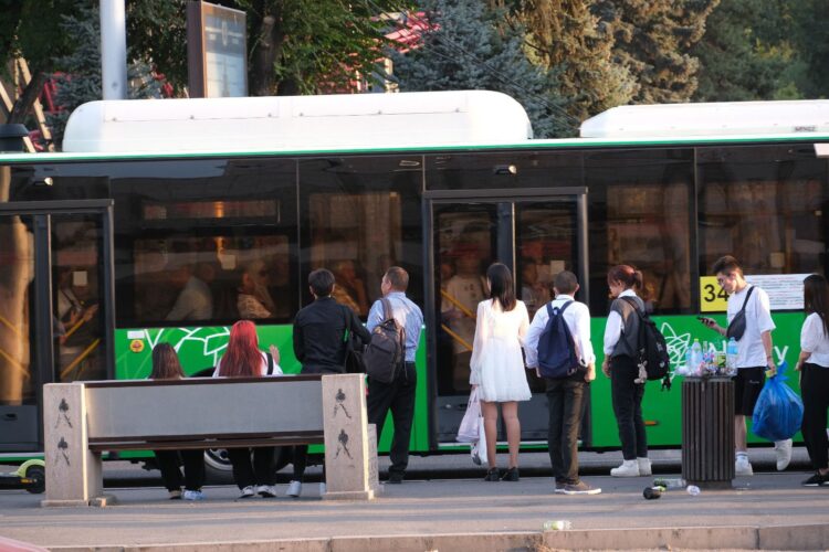 Насколько подорожает проезд в автобусах Алматы?