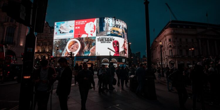 В Алматы увеличат налог на рекламу
