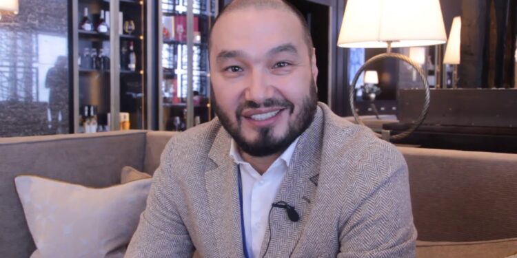 Еркин Татишев обратился к Токаеву в связи с возможным освобождением убийцы брата