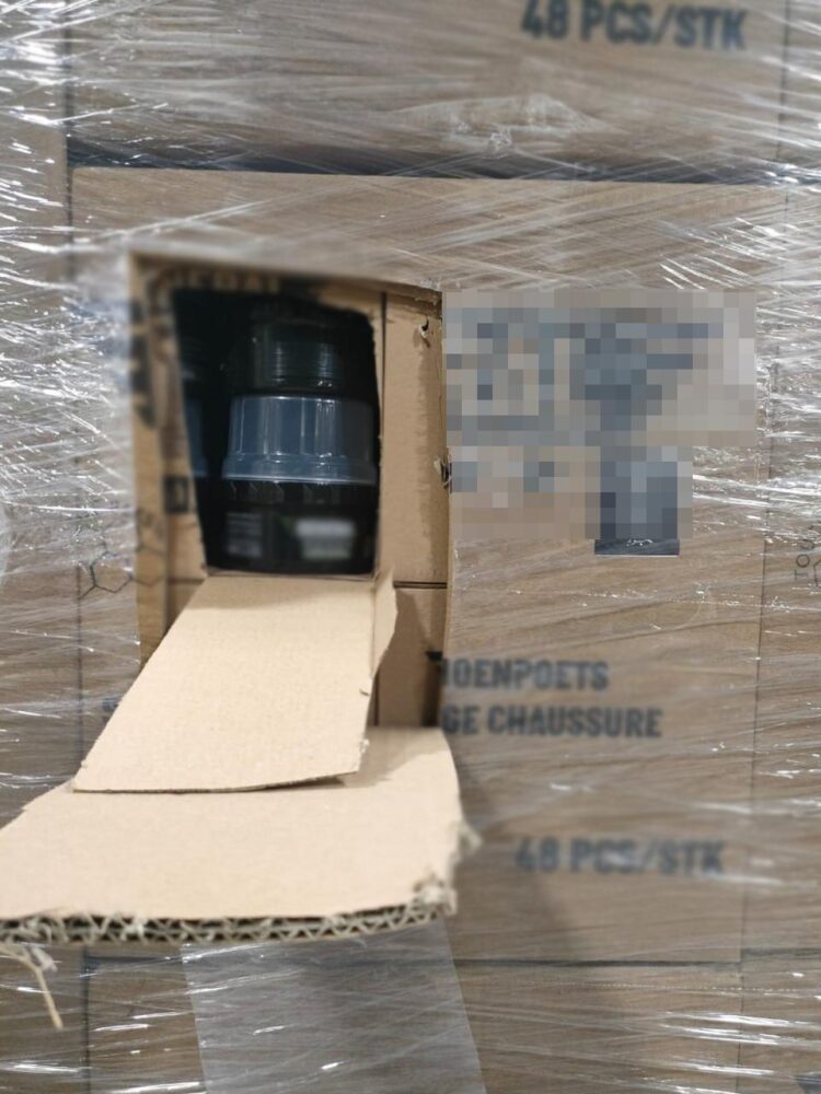 Героин под кремом: рекордную партию наркотиков задержали на казахстанской границе