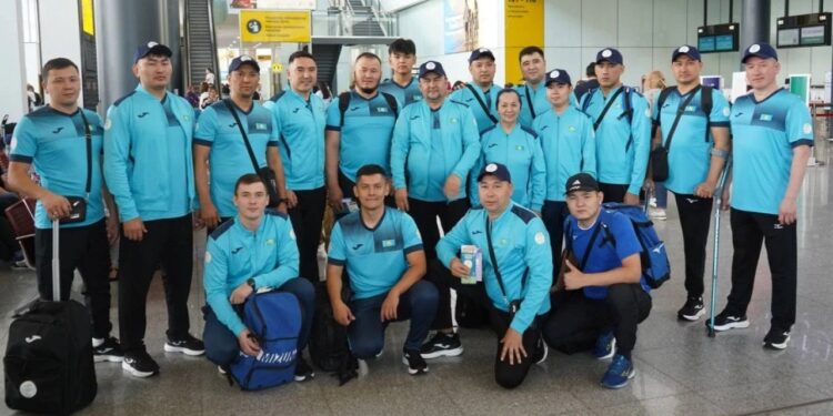 Казахстанские паралимпийцы улетели в Париж