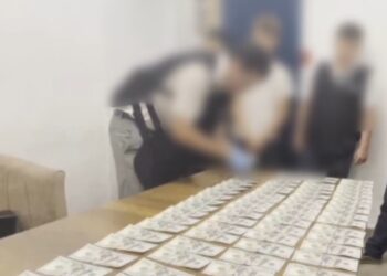 Қолдан жасалған 10 мың долларды сатқан шымкенттік сотталды