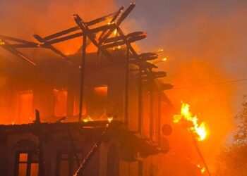 Пожары в Карагандинской области: 30 человек лишились жилья за эти выходные