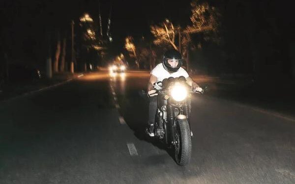 Алматыда мопед жүргізушісі жол апатынан қаза тапты