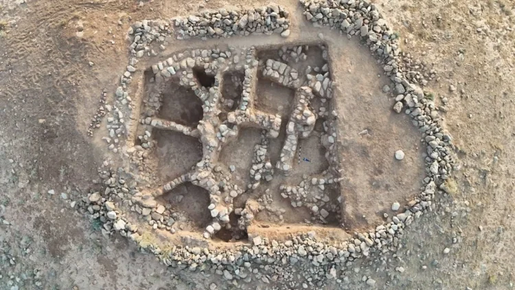 Храм возрастом более двух тысяч лет нашли в Туркестанской области