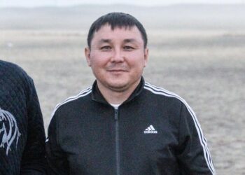 Родные погибшего в массовом ДТП водителя просят свидетелей откликнуться в Караганде