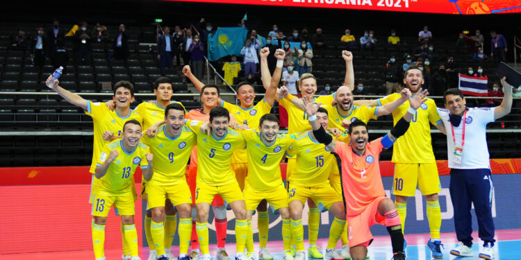 Футзал: Қазақстан құрамасы Әлем чемпионатының ширек финалына шықты