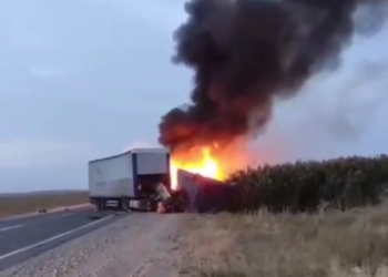 Cadillac Escalade врезался в грузовик: все пассажиры погибли