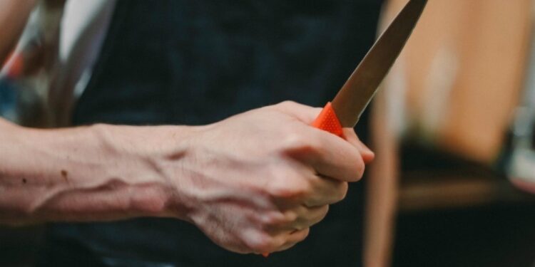 Алматыда әйелін пышақтап өлтірген экс-күйеуі 15 жылға сотталды