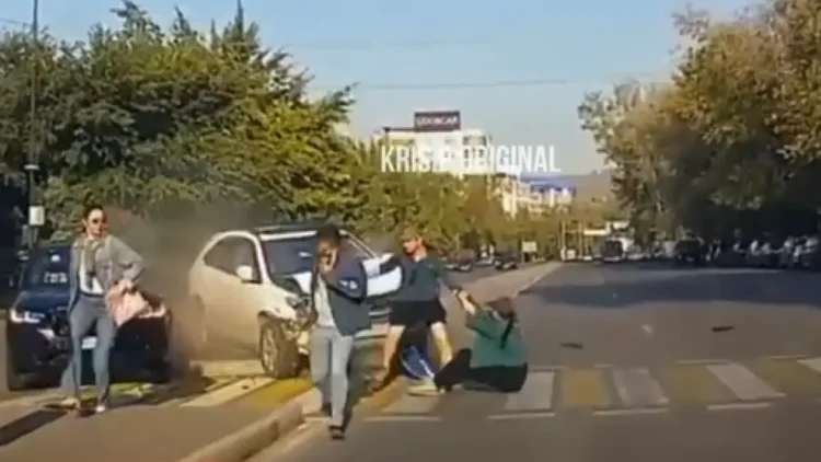 ДТП в Алматы: Lexus наехал на пешеходов