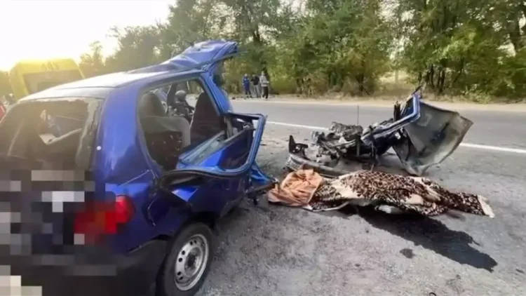 Три человека погибли в аварии с участием электромобиля Zeekr 001 на дороге Талгар — Есик