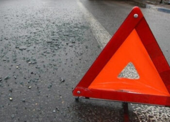 Қоғамдық көлік көпірден құлап, жүргізуші жансақтауда жатыр