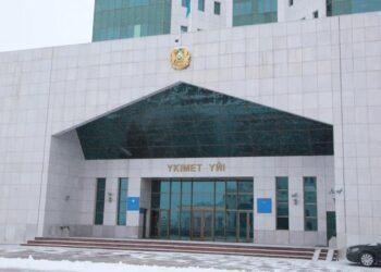 В Астане журналиста лишили доступа в Үкімет Үйі за нарушение правил режимного объекта