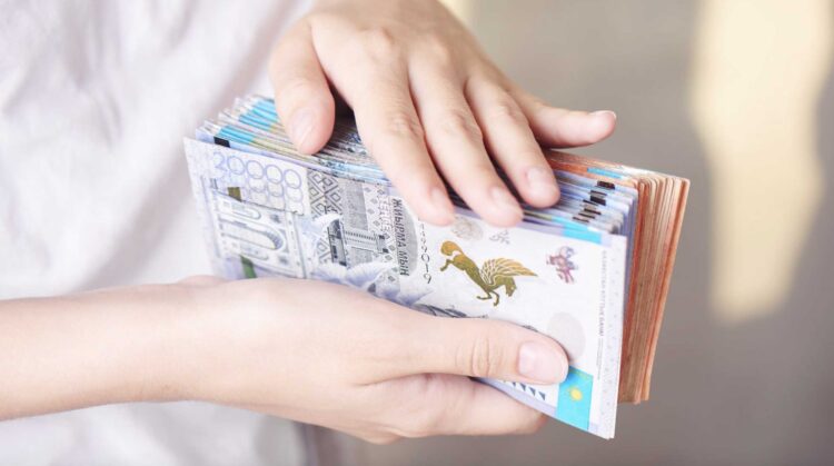 Үкіметтің болжамы: 2029 жылға қарай Қазақстанда орташа жалақы 570 мың теңгеден асады