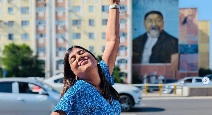 Алматинский таксист потребовал с иностранной туристки 77 тысяч тенге за проезд