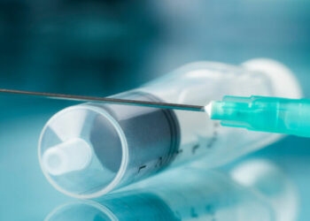 Қазақстанда қыздарды папилломаға қарсы вакцинациялау басталды