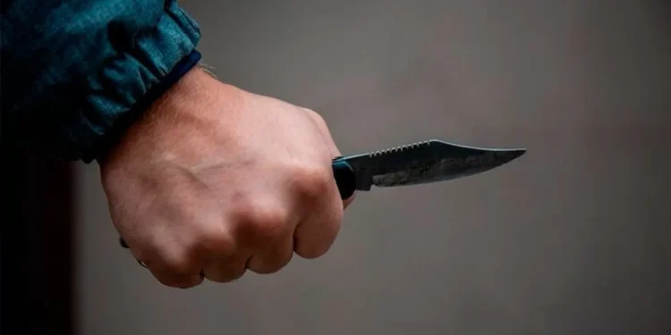 Павлодарда студент оқытушыны пышақтап тастады