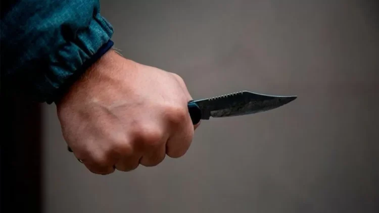 Павлодарда студент оқытушыны пышақтап тастады