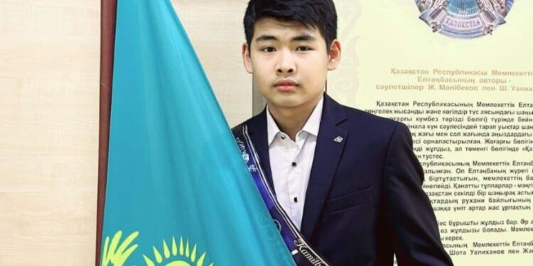 9 сынып оқушысы «PATRIOT» төсбелгісімен марапатталды