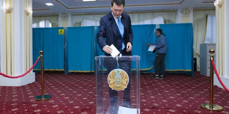 Ерлан Қарин: ТМД және Орталық Азияда референдум өткізіп жатқан бірден-бір елміз