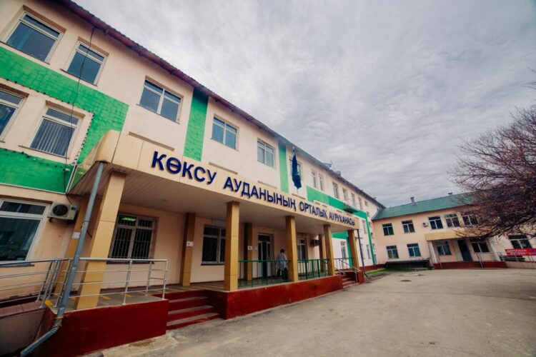 Көксу аудандық ауруханасының медбикесі зейнеткерлер атынан несие алып, бостандықта жүр