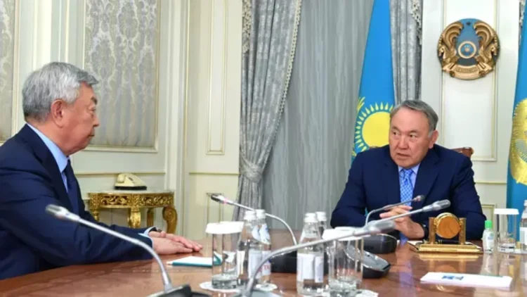 Назарбаевтың сенімді серігі Нұртай Әбіқаев отставкаға кетті