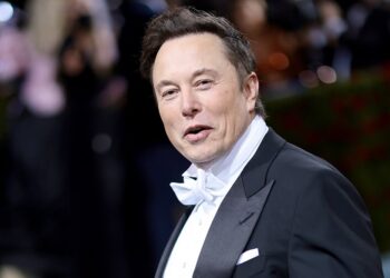 Маск Трампты қолдау комитетіне кемінде 75 млн доллар бөлді