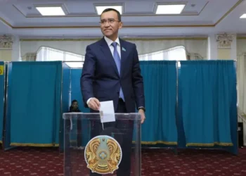 Мәулен Әшімбаев: Референдум – Қазақстанның демократиялық дамуындағы маңызды қадам