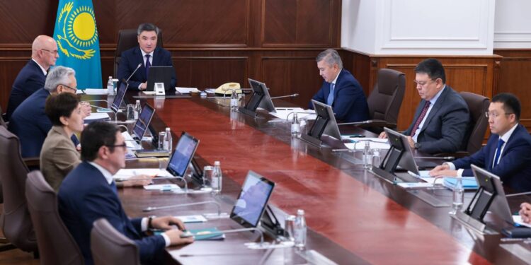 Қарағандыда жылусыз қалған халық: Үкімет басшысы жауаптыларға қатаң ескерту жасады