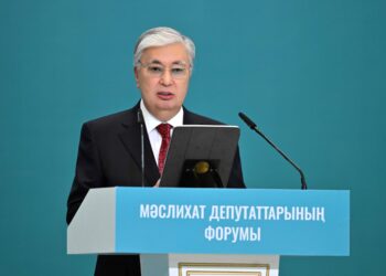 Президент: Әрбір әкім азаматтармен диалогқа ашық болуы қажет