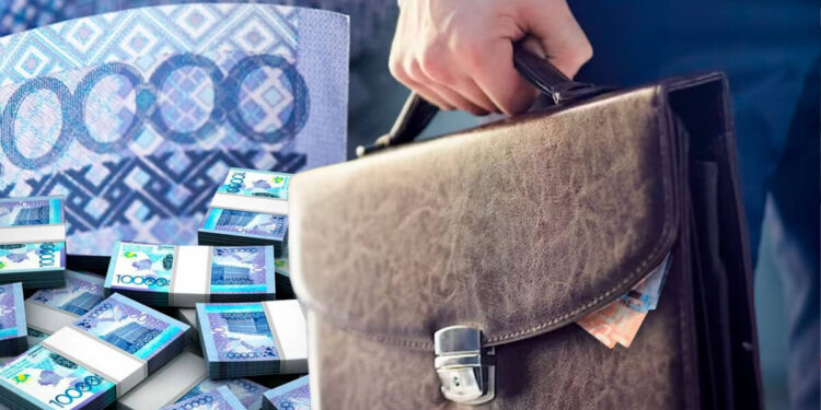 Қазақстандықтар шенеуніктердің жалақысын қысқарта алады