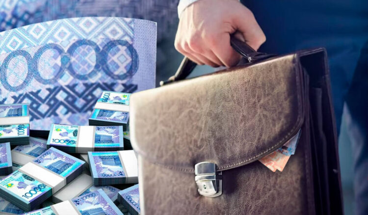 Қазақстандықтар шенеуніктердің жалақысын қысқарта алады