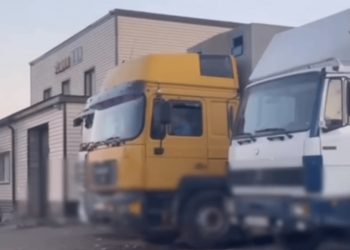 Көкшетауда шетелдік жүк көліктерін заңсыз тіркегендер сотталды