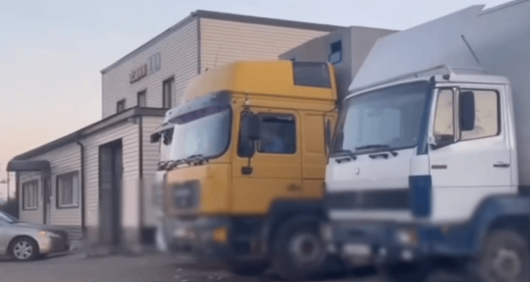 Көкшетауда шетелдік жүк көліктерін заңсыз тіркегендер сотталды