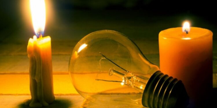 Астанада бірнеше көшенің тұрғындары жарықсыз қалды