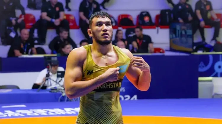 Ризабек Айтмұхан үш дүркін әлем чемпионы атанды