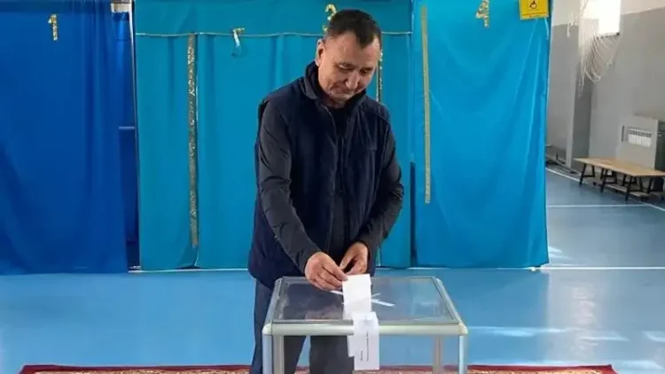 Алматы облысында Атомбек есімді сайлаушы дауыс берді
