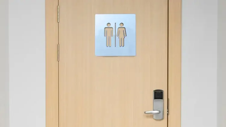 Жетісуда әжетхана салуға бөлінген 75 млн теңге жымқырылды