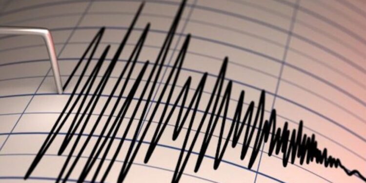 Түркияда жер сілкінісінен 200 аса адам жараланған