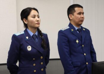 Қуандық Бишімбаевтың сотына қатысқан прокурорлар марапатталды