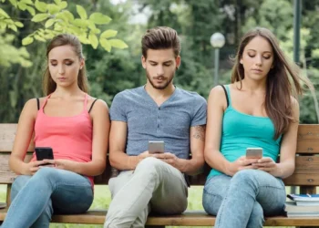 «Соцсети могут превратить в «зомби» не только детей, но и взрослых»: Токаев