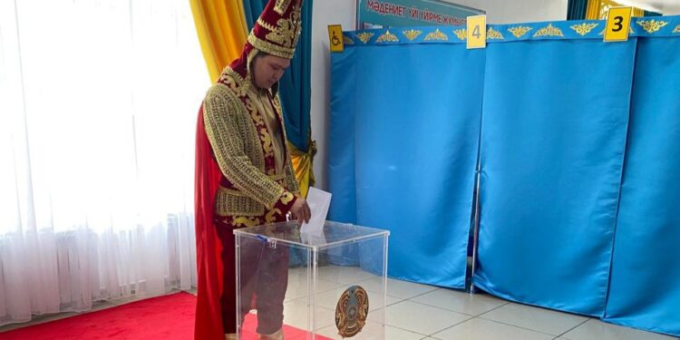 Алматы облысында «Алтын адам» дауыс берді