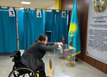 Астанада 21 маңнан аса мүмкіндігі шектеулі жан дауыс береді