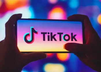 Депутат Қазақстанда TikTok-ты бұғаттауды талап етті